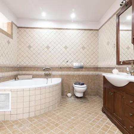 Astarte - The Pine Tree With Pool * Makhairádhon